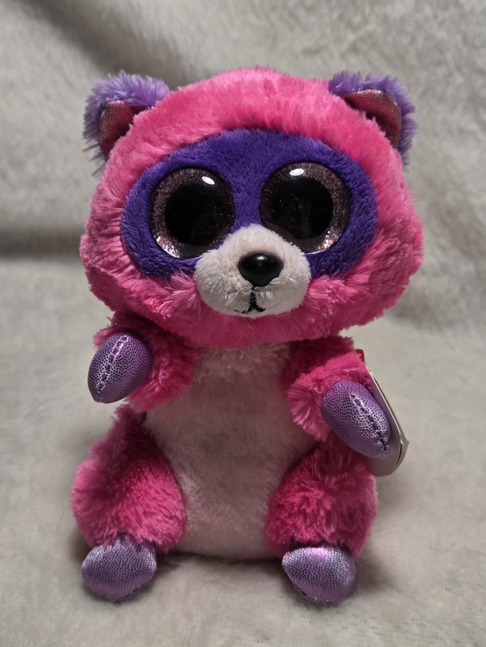 ROXIE Ty Beanie Boos 6" Raccoon Pink and Purple Glitter Eyes Stuffed Toy